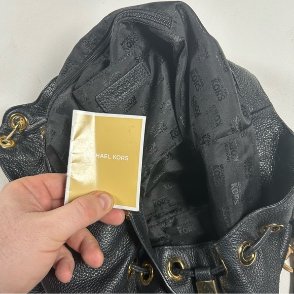 MICHAEL KORS Black Camden Drawstring Pebble Leather Tassel Shoulder Bag Purse - Picture 8 of 10